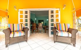 Beau Vallon Residence